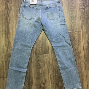 Men's Blue Jeans Size 32